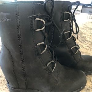 Women’s NWOT Sorel wedge boots